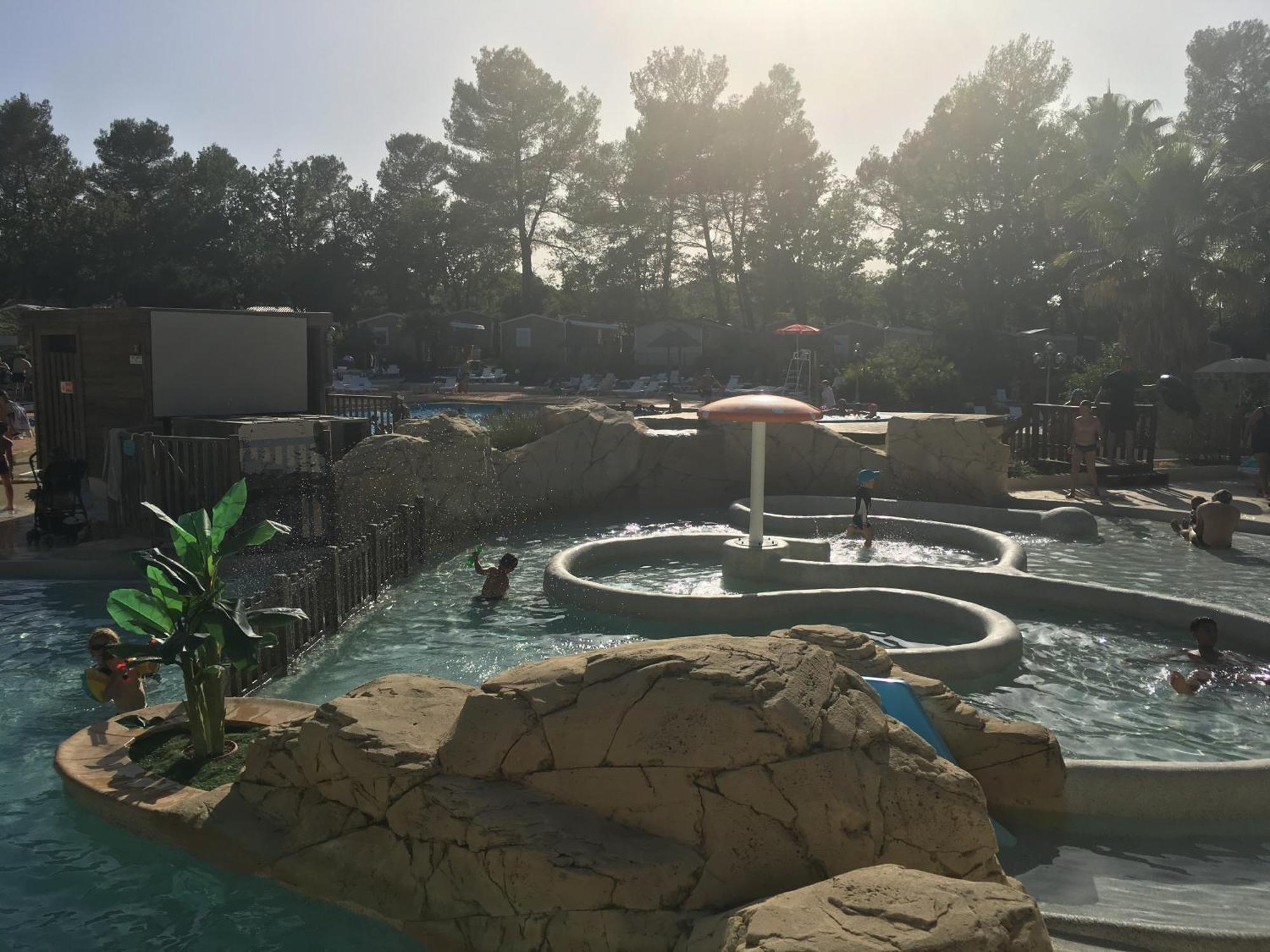 Domaine De La Sainte Baume Hotel Nans-les-Pins Ngoại thất bức ảnh